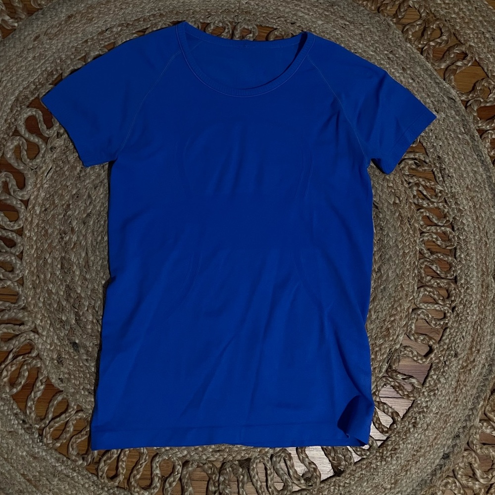 New Lululemon swiftly tech shirt size 8